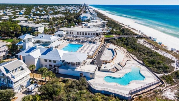 Outdoor pool - 109 Vermillion Way By Dune Vacation Rentals (Santa Rosa Beach)