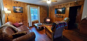 Smart TV, fireplace, DVD player