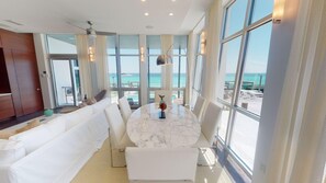 House, 5 Bedrooms | Dining