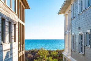 House, 4 Bedrooms | Exterior