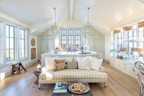 Maison, 4 chambres | Salle de séjour