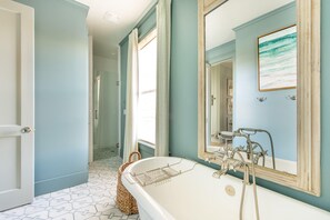 Casa, 4 habitaciones | Baño | Toallas