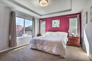 3 makuuhuonetta, silitysrauta/-lauta, vauvan matkasänky, ilmainen Wi-Fi