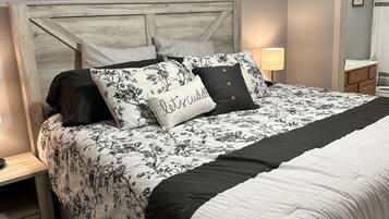 2 bedrooms, iron/ironing board, WiFi (free), bed sheets