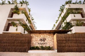 Front of property - Majaro Apartments (Tulum)