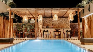Poolside bar