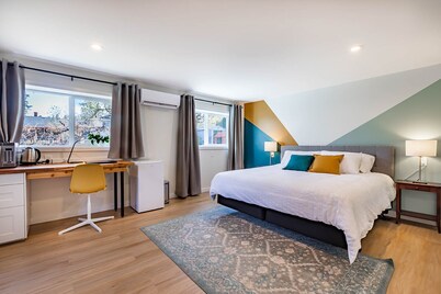 Lower Mission Private Suite