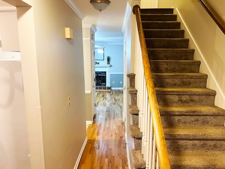 Interior. Downtown Family Home - Minutes to WB Stadium, Vista, 5 Points