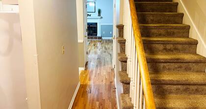 Downtown Family Home - Minutes to WB Stadium, Vista, 5 Points