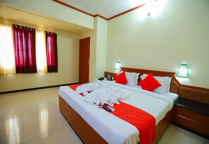 Premium bedding, free WiFi, bed sheets - KVR Hotels (Karur)