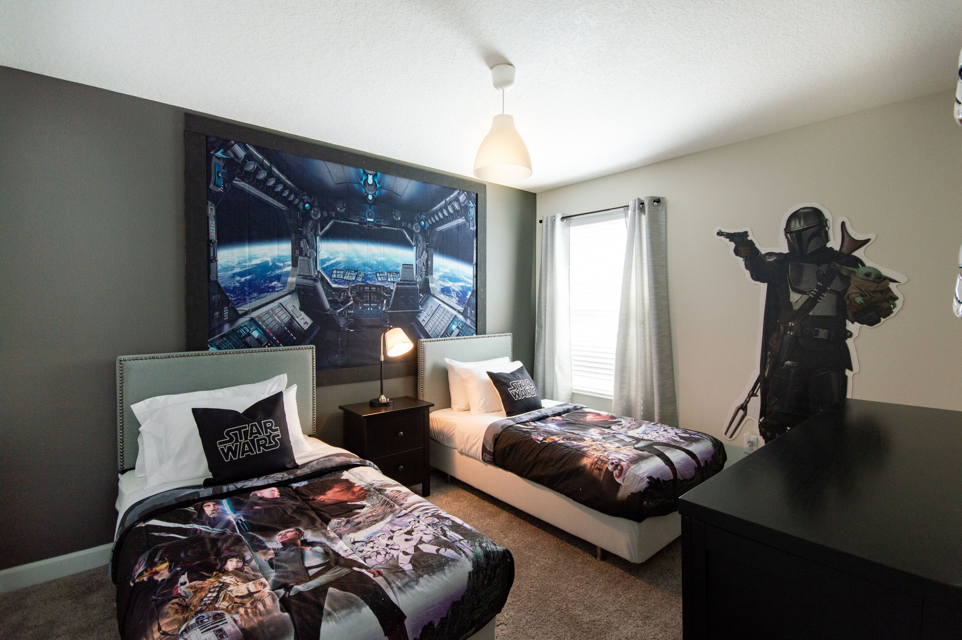 6 多间卧室、办公桌、熨斗/熨衣板、旅行婴儿床