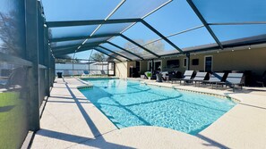 Unclassified image, 2 of 43, button