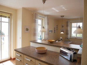 Køleskab, mikrobølgeovn, ovn, opvaskemaskine