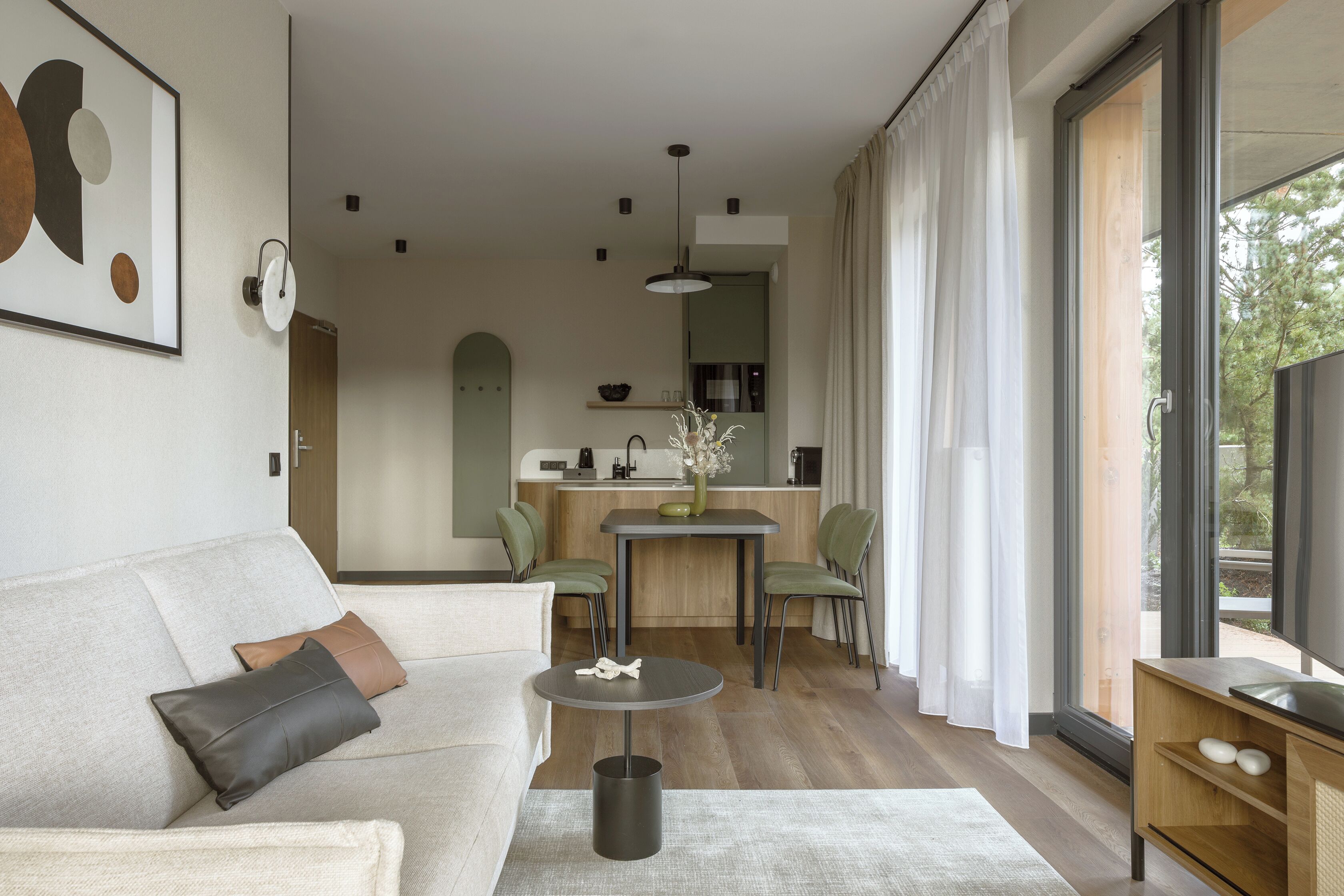 1-Bedroom Premium Apartment | In-room safe, laptop workspace, soundproofing, cribs/infant beds