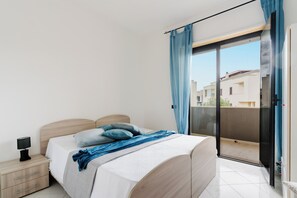 2 Schlafzimmer, Bügeleisen/Bügelbrett, Bettwäsche