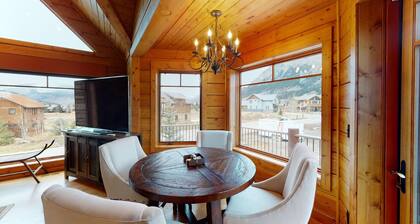 Larkspur Luxury - Crested Butte
