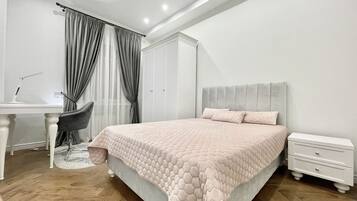 City Apartment | 3 bedrooms, premium bedding, iron/ironing board, free WiFi