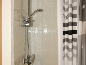 Hair dryer - Cozy studio with modern amenities in Montgenèvre, pets allowed (Montgenèvre)