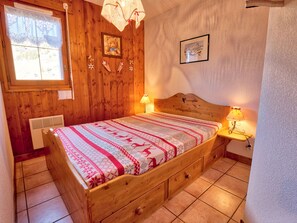 2 bedrooms, WiFi - Ski-in/ski-out apartment with balcony and included WIFI (Notre-Dame-de-Bellecombe)