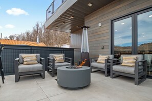 Terrace/patio - Ski Season Available! Ski-in/Ski-out Access Condo in Slopeside! Near Downtown! (Park City)