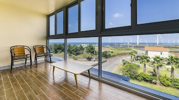 Basic Room, 2 Bedrooms (Family Room 301 (Ocean View/Spa)) | 1 bedroom, free WiFi