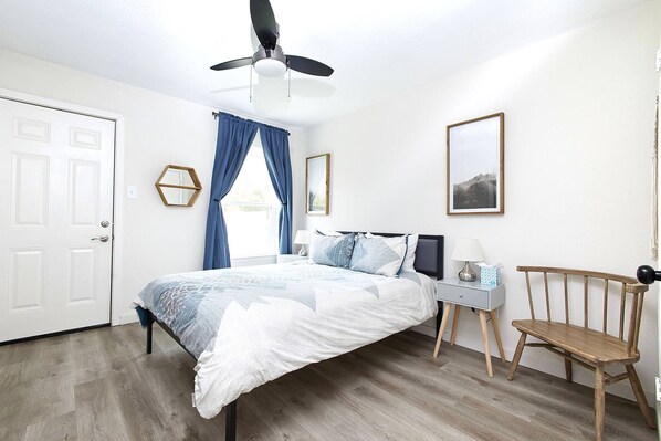 2 bedrooms, iron/ironing board, free WiFi, bed sheets