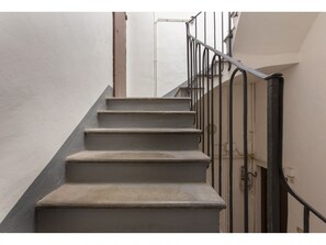 Interior - San Vitale University Center Apartment (Bologna)