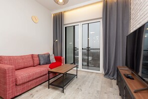 TV - Prymasa Tysiąclecia 83A Warsaw | Cozy Apartment | Parking (Warszawa)