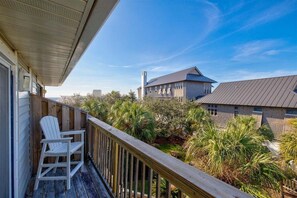Property grounds - PRIVATE BEACH - Gulf Peeks - Newly renovated - Bikes incl - 7 Palms (Panama City Beach)
