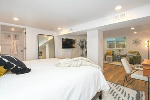 1 bedroom, desk, iron/ironing board, free WiFi