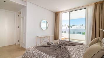 4 chambres, fer et planche Ă repasser, accĂšs Internet, draps fournis