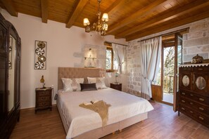 5 室のベッドルーム、セーフティボックス (室内)、アイロン / アイロン台、WiFi