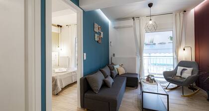 Calliope (Athenian apartment close to the center)