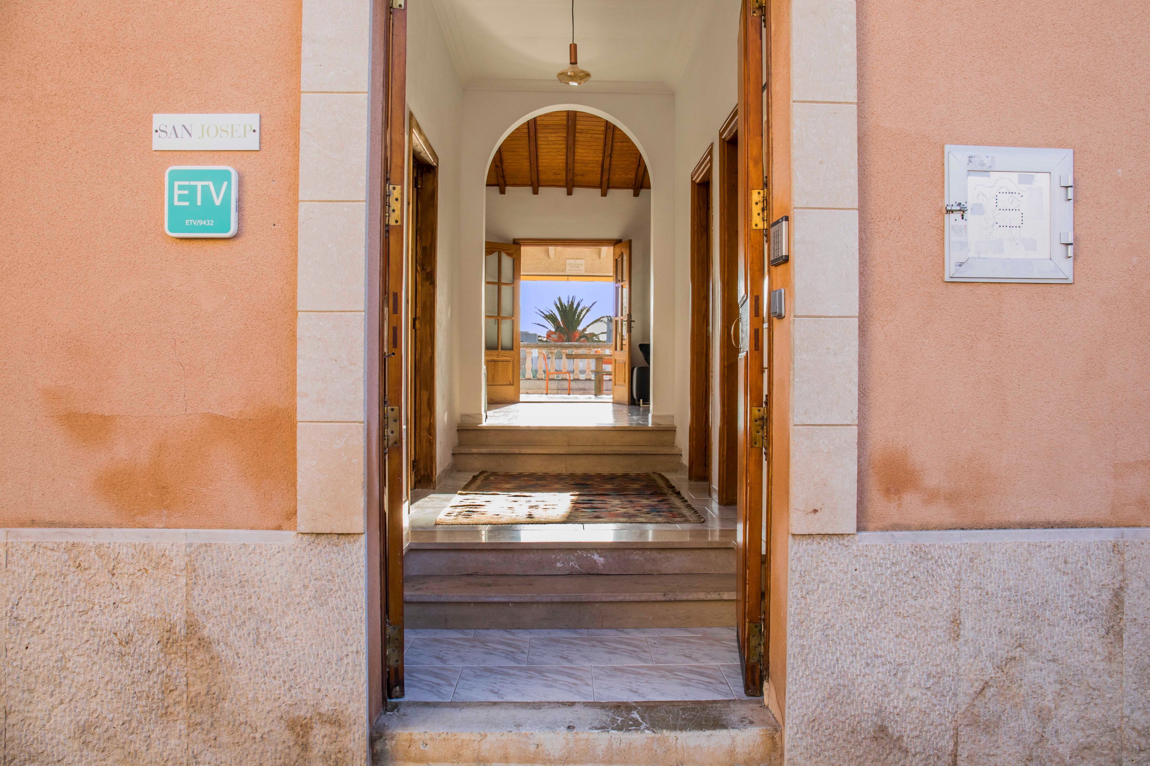 Entrée de l’hébergement