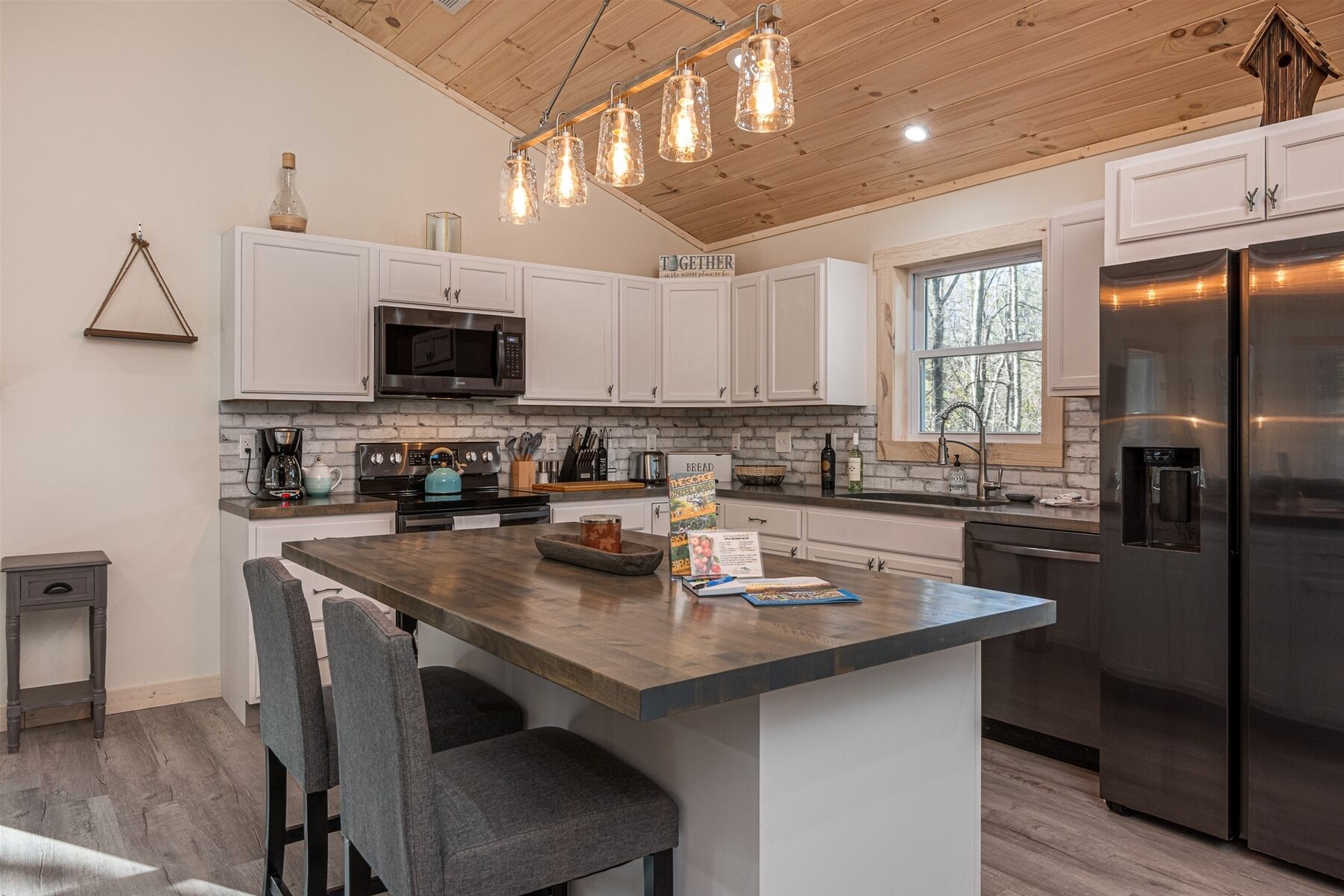 Saluda Creek Cottage, secluded, Great Wifi