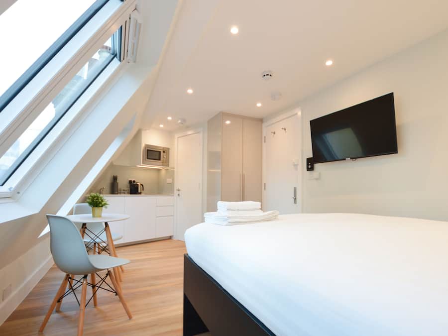 Standard Studio Apartment | Peralatan tempat tidur hipoalergenik