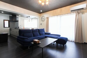 Comfort Apartment | 2 bedrooms, desk, free WiFi, bed sheets - Parkside Inn Hakata (Fukuoka)