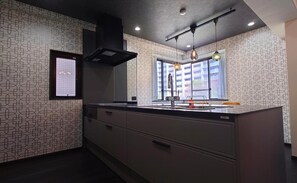 Comfort Apartment | Private kitchen | Fridge, microwave, cookware/dishes/utensils - Parkside Inn Hakata (Fukuoka)