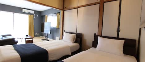 Deluxe Apartment | 2 bilik tidur, meja, Wi-fi percuma, cadar katil