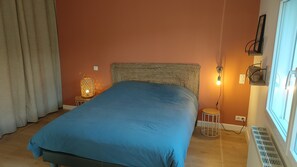 6 Schlafzimmer, Bügeleisen/Bügelbrett, kostenloses WLAN, Bettwäsche