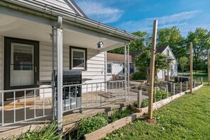 House, 3 Bedrooms | Exterior