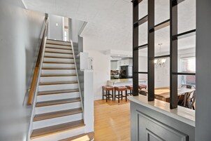 House, 3 Bedrooms | Living room