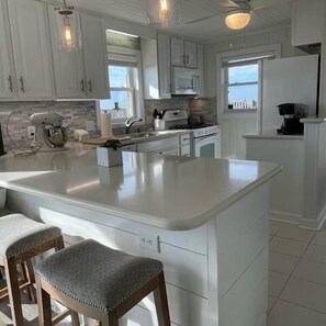 Hus, 2 soverom | Eget kjøkken | Kjøleskap, ovn, kaffetrakter/tekoker og brødrister