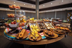 Päivittäinen buffetaamiainen maksusta