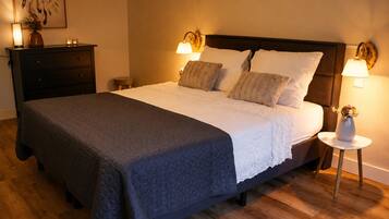 7 bedrooms, desk, travel crib, free WiFi