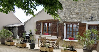 The cottage of the three gables Charming house "the blue cedar