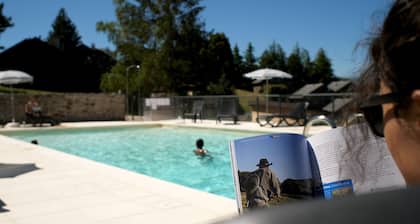 Traditional 4/6 person gîte in the Cevennes with swimming pool