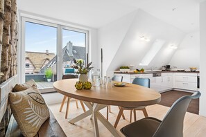 Dining - Sturm St. Peter-Ording - for 4 people, shared sauna, roof terrace (Sankt Peter-Ording)