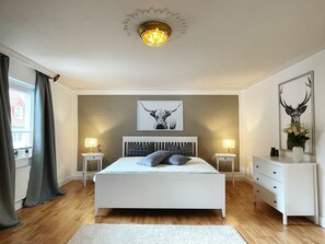 1 chambre, fer et planche à repasser, Wi-Fi gratuit, draps fournis
