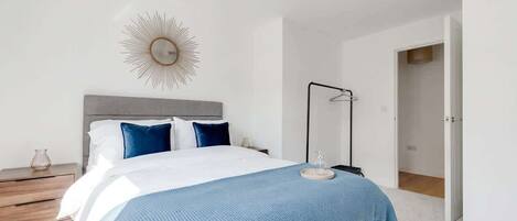 1 chambre, fer et planche Ă repasser, Wi-Fi, literie fournie